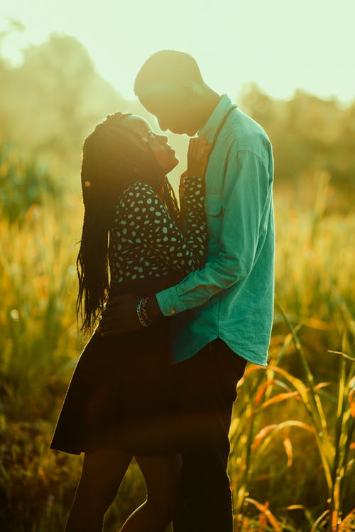 和女生暧昧的聊天技巧 和女生暧昧的聊天技巧